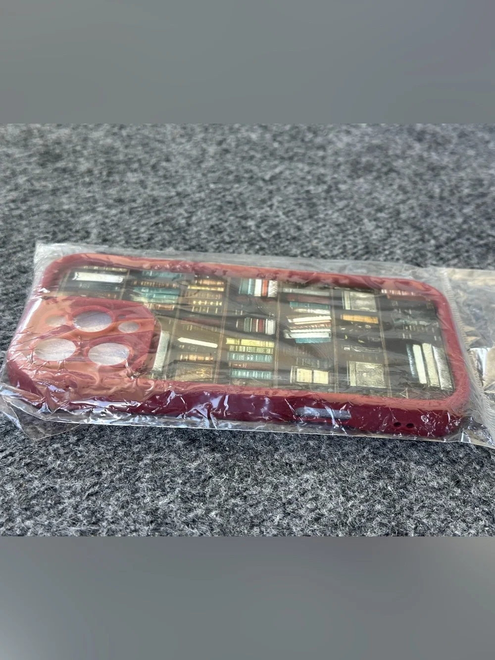 NWT iPhone 16 Pro Max Vintage Library Bookshelf Case